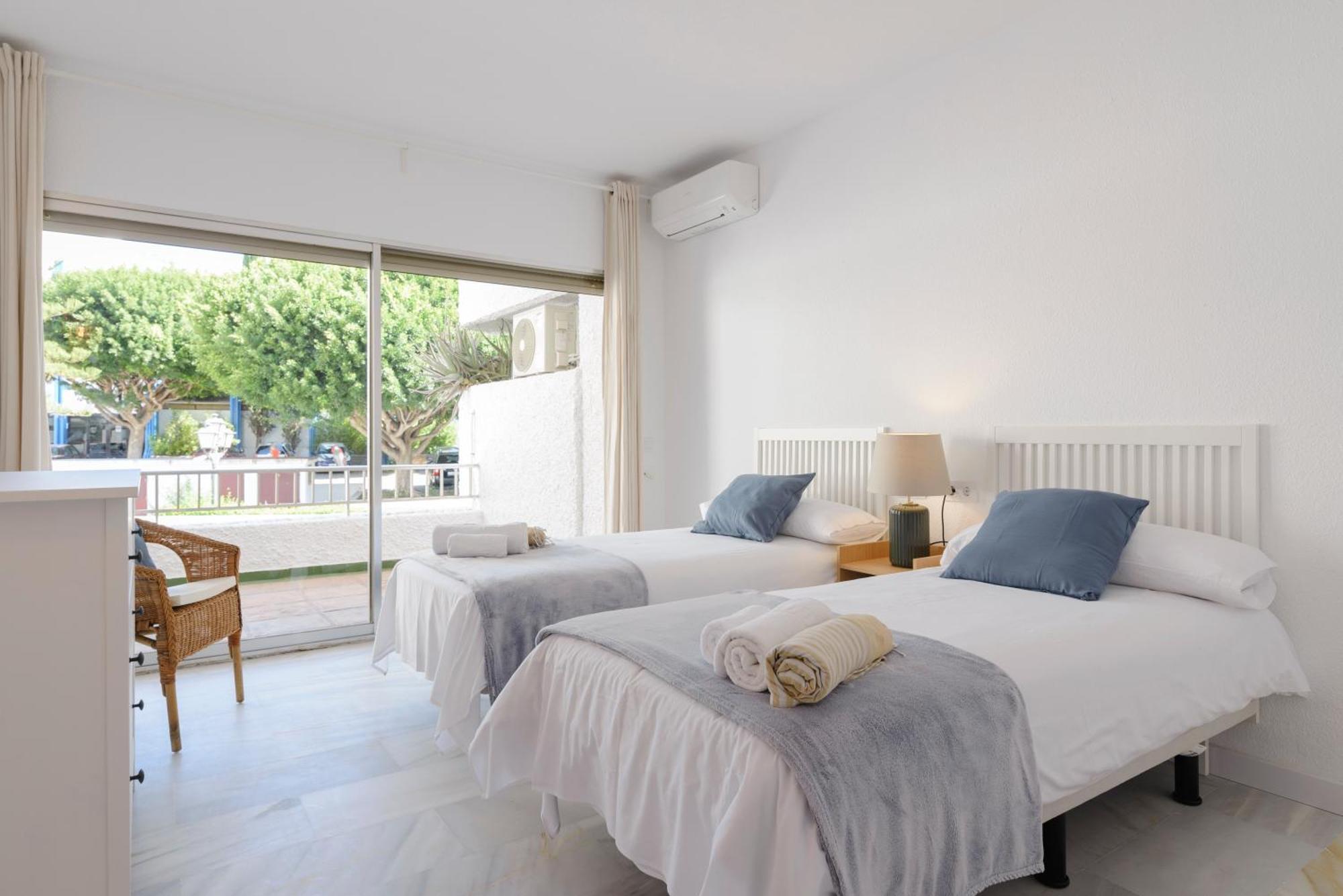 Jardines Del Mar Apartments Marbella Ngoại thất bức ảnh