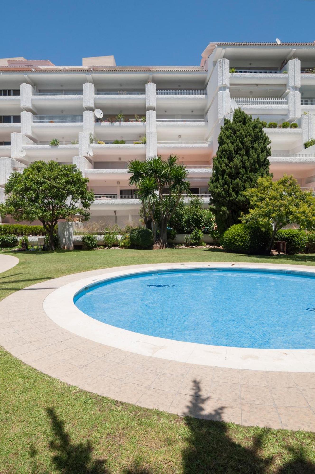 Jardines Del Mar Apartments Marbella Ngoại thất bức ảnh